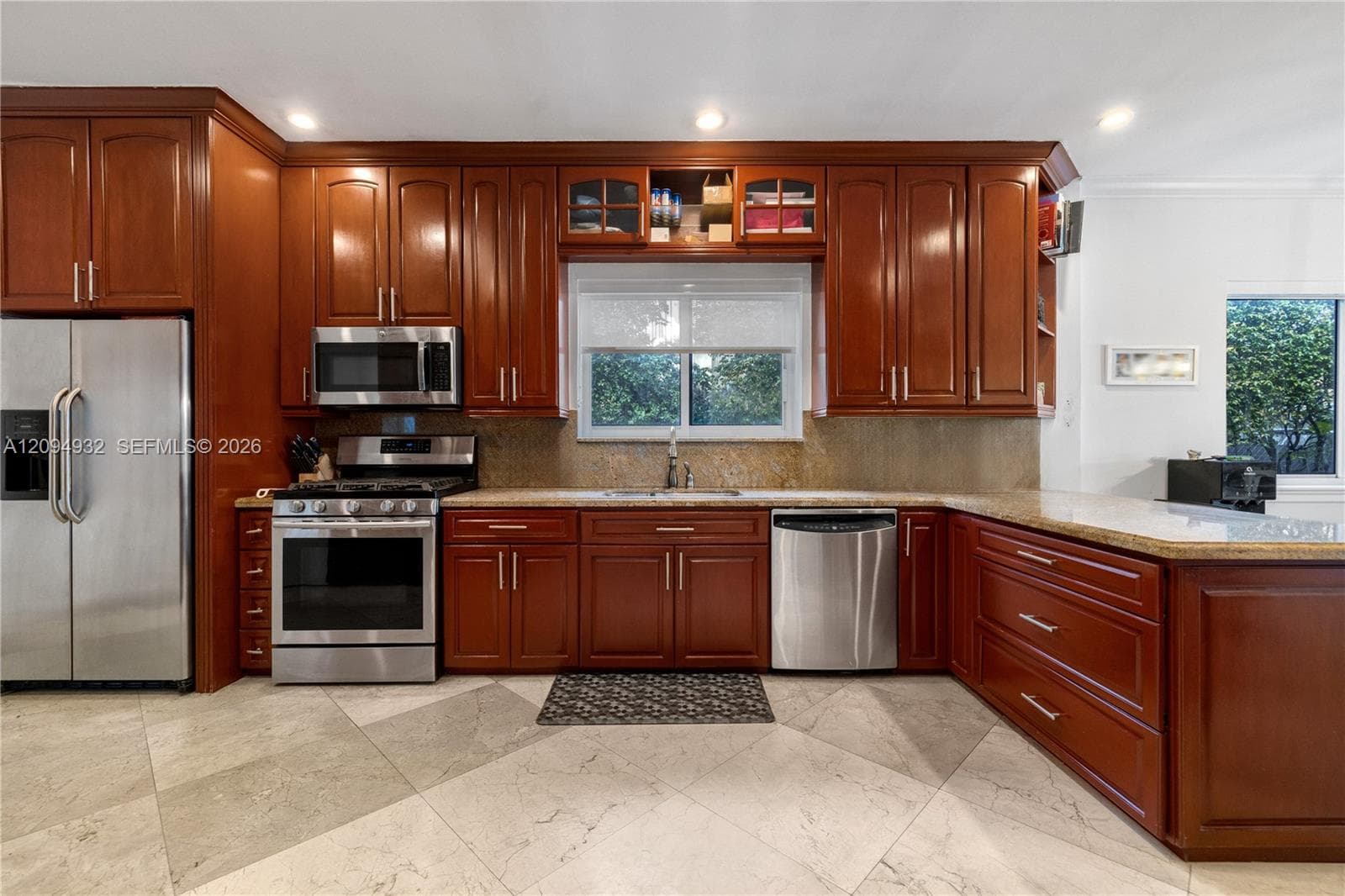 435 N Shore Dr photo 13