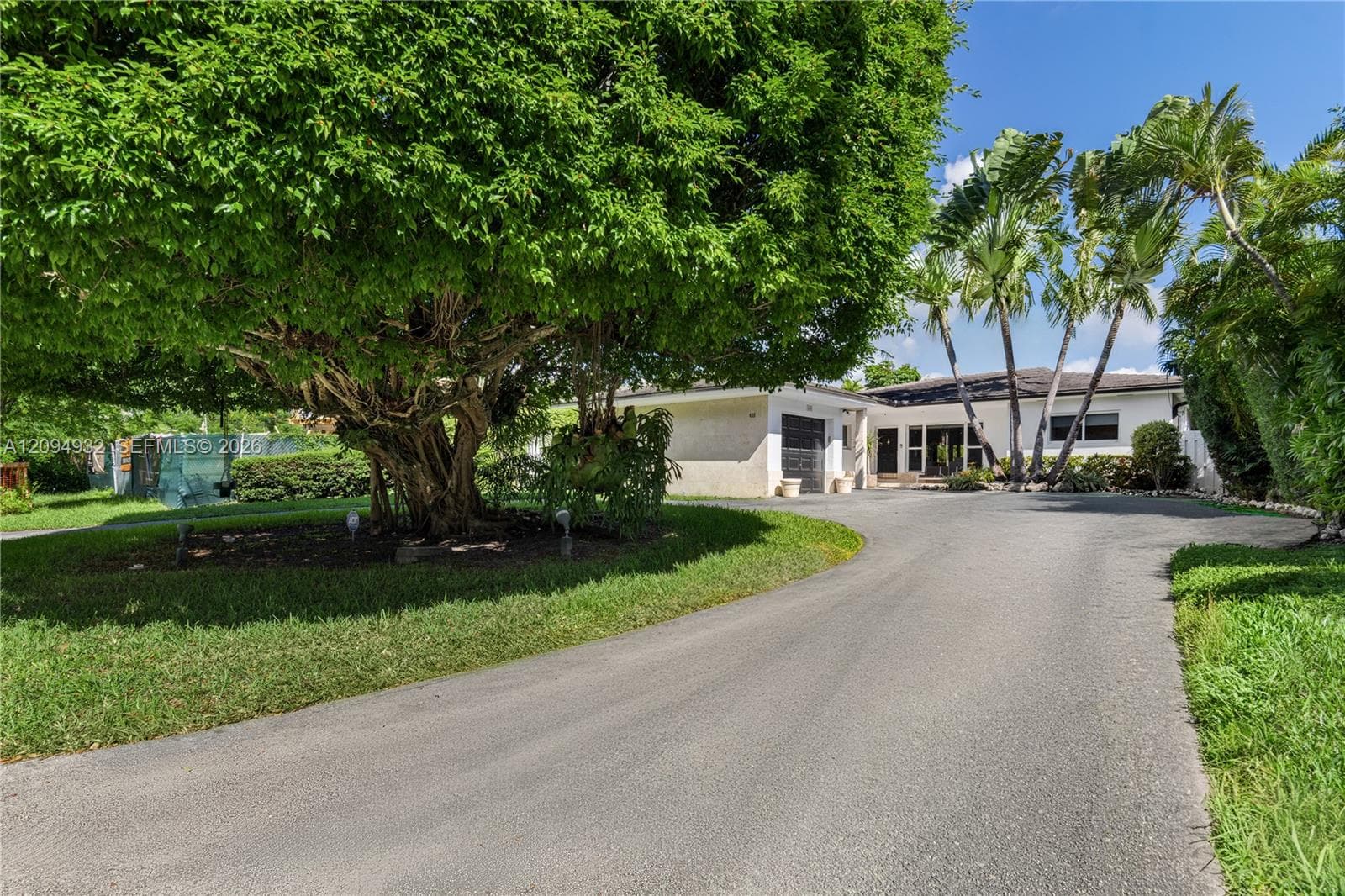 435 N Shore Dr photo 34