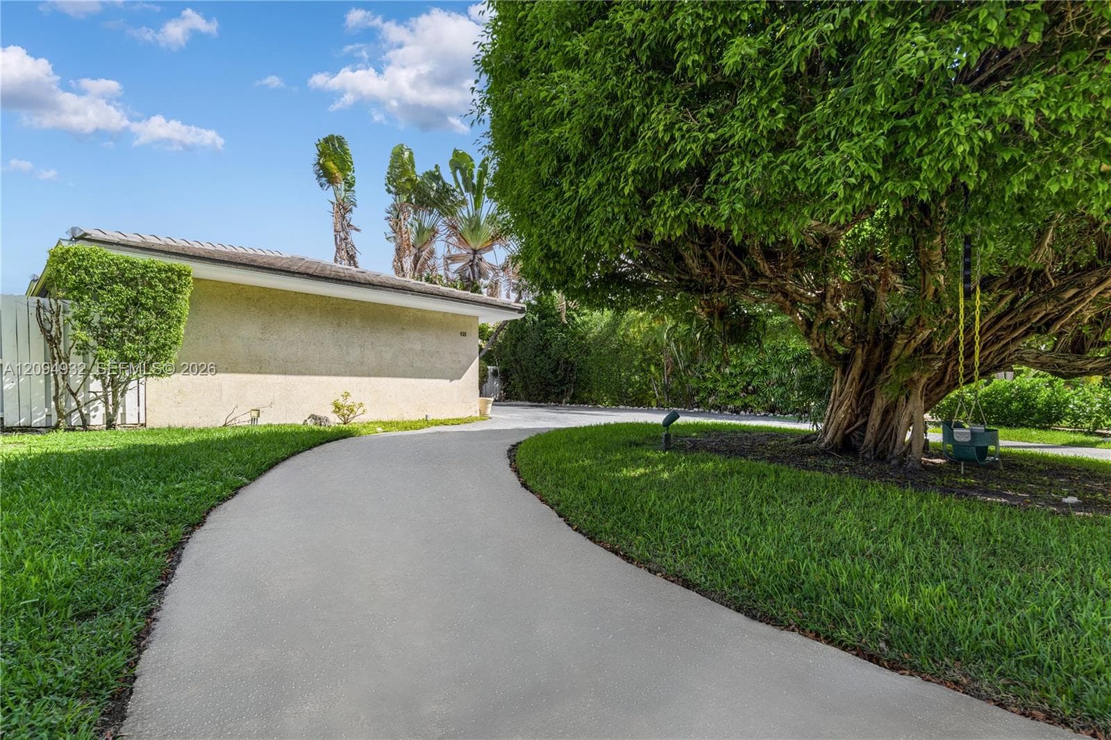 435 N Shore Dr photo 33
