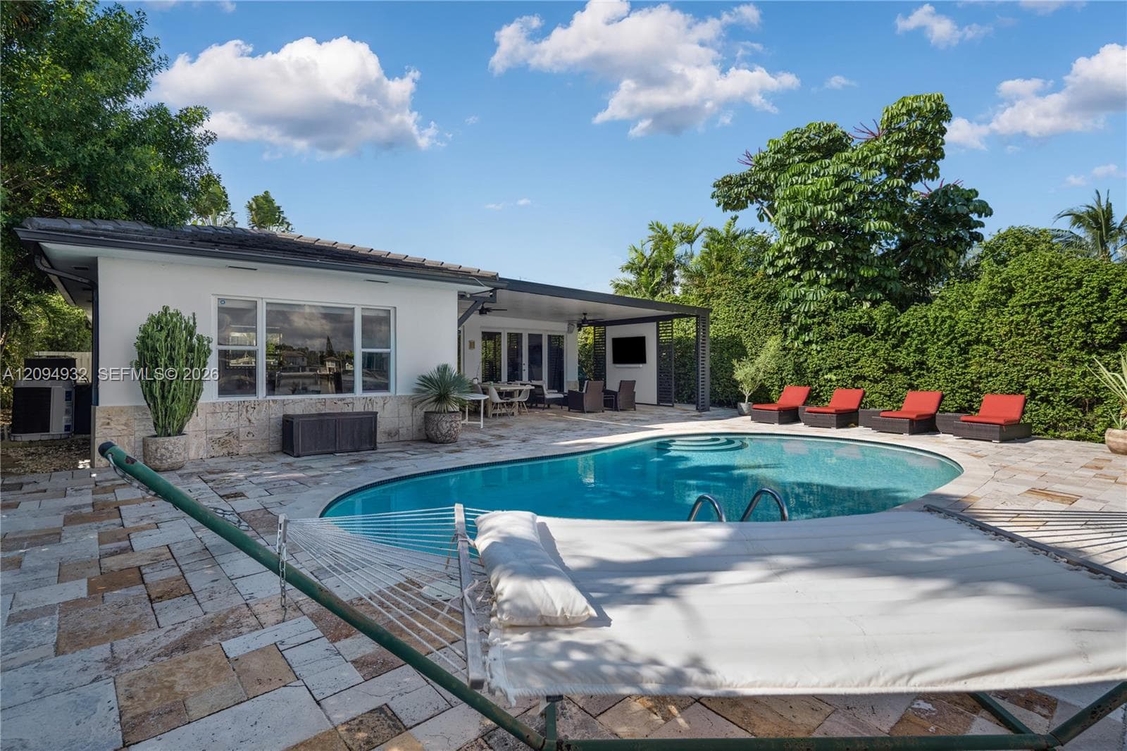 435 N Shore Dr photo 31