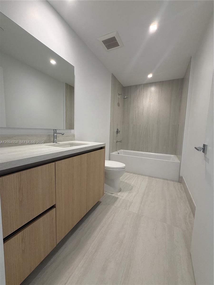 One Park Tower · #2408 in Miami - Photo 6