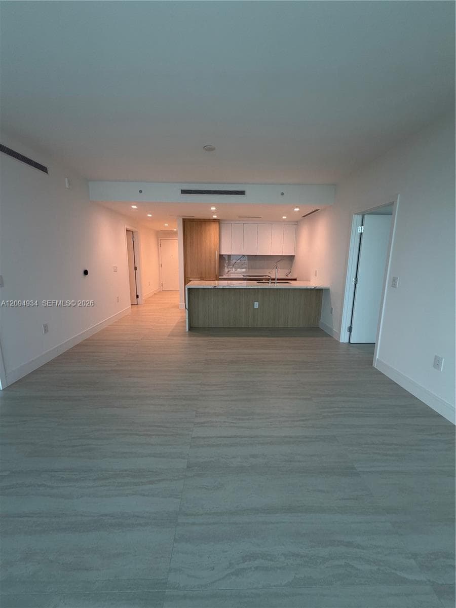 One Park Tower · #2408 in Miami - Photo 7