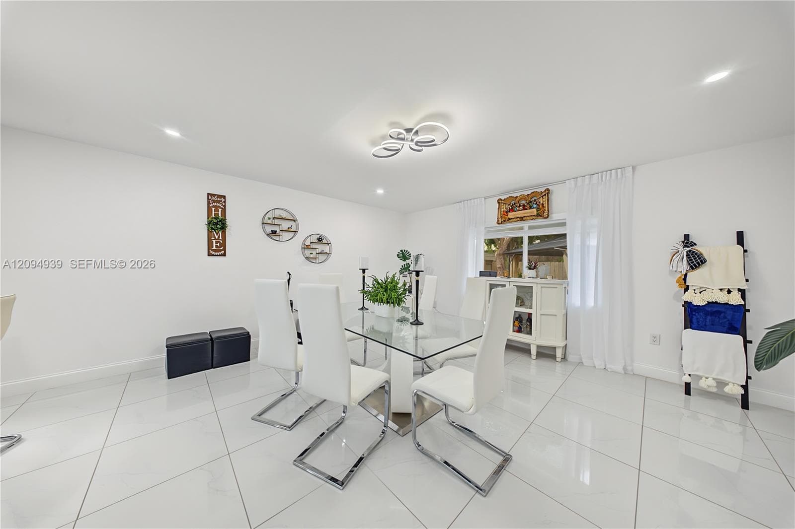 530 SW 7th Ave photo 17
