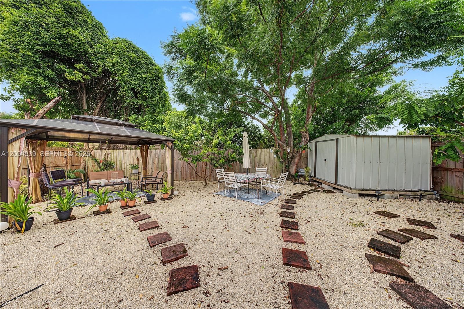 530 SW 7th Ave photo 45