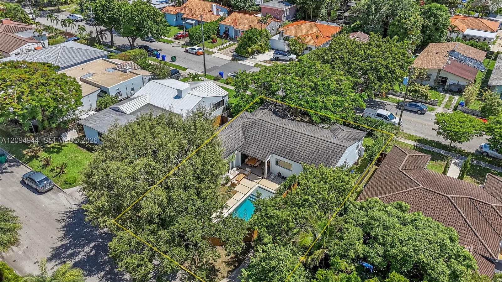 1867 SW 14th Ter photo 34
