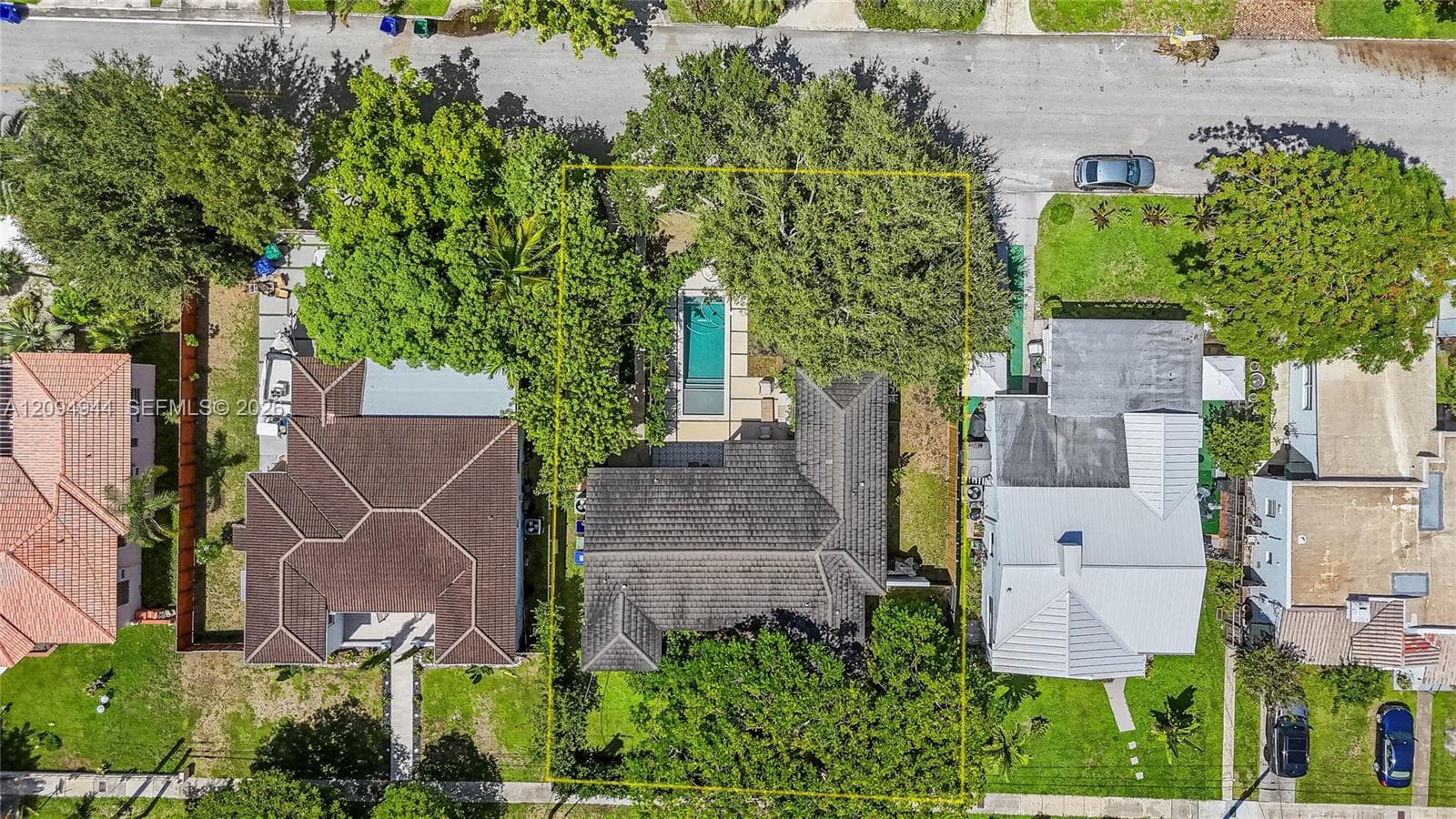 1867 SW 14th Ter photo 35