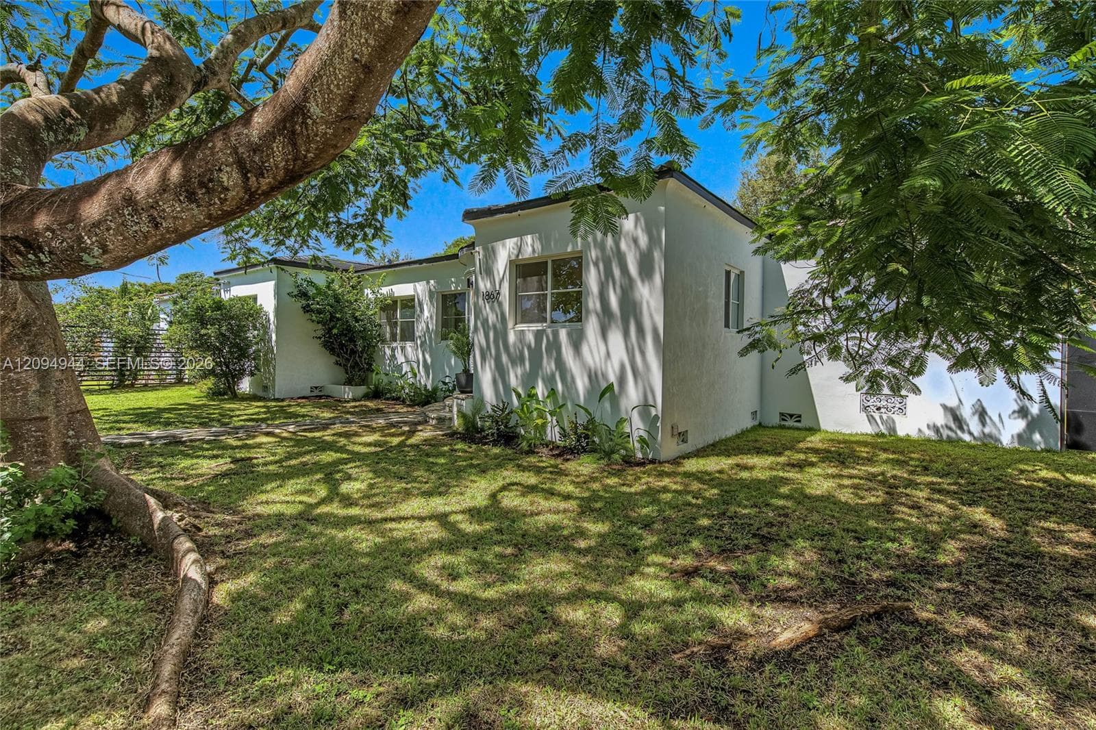 1867 SW 14th Ter photo 31