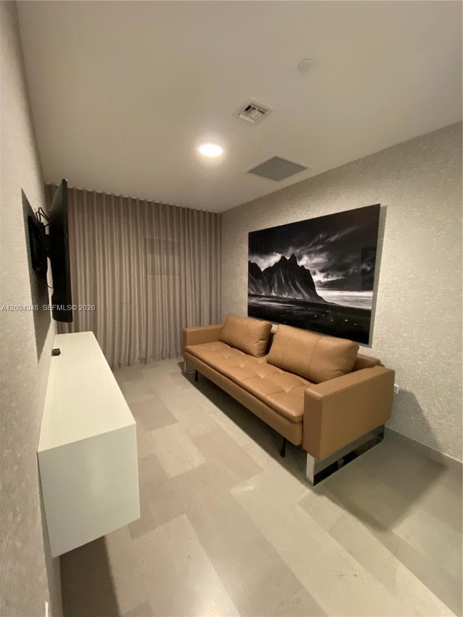 Rise Brickell City Centre · #1904 in Miami - Photo 17