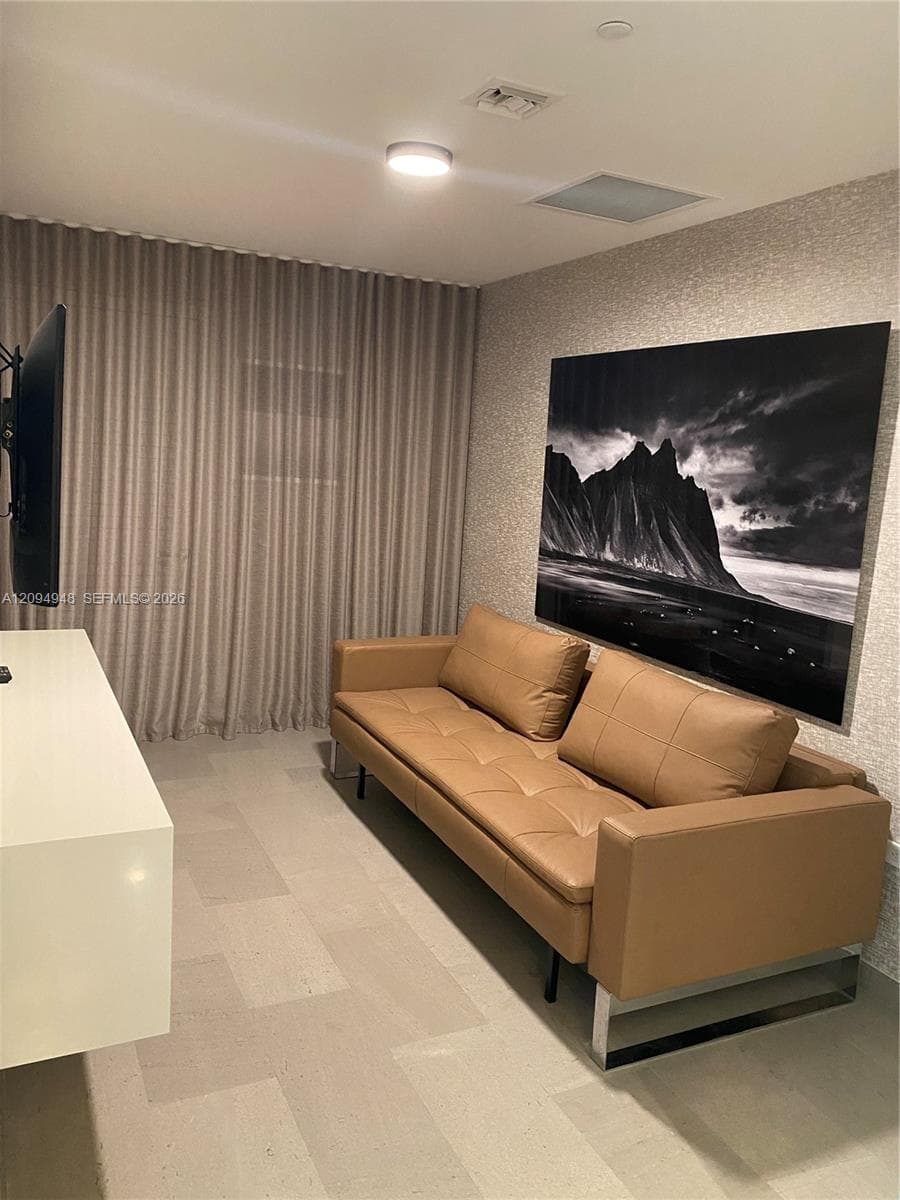 Rise Brickell City Centre · #1904 in Miami - Photo 16