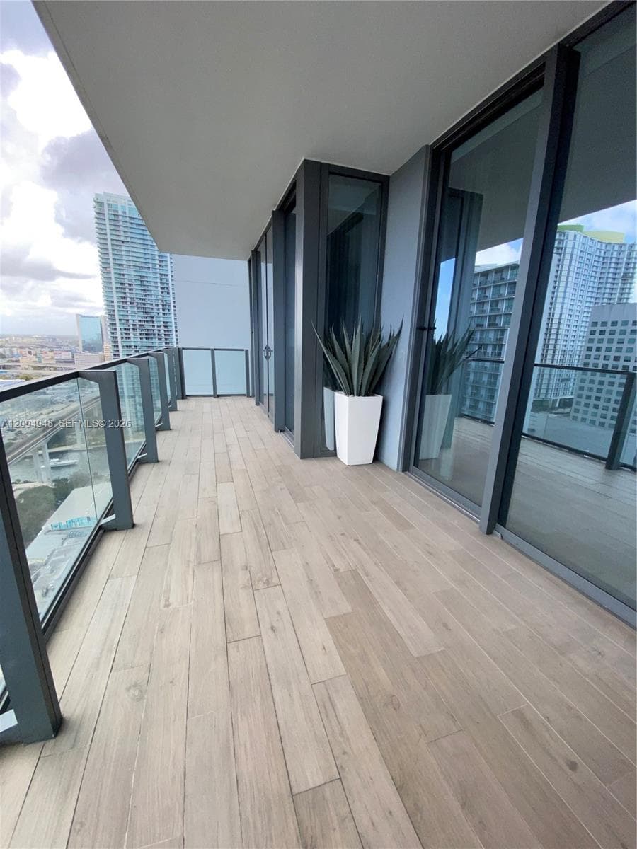 Rise Brickell City Centre · #1904 in Miami - Photo 33