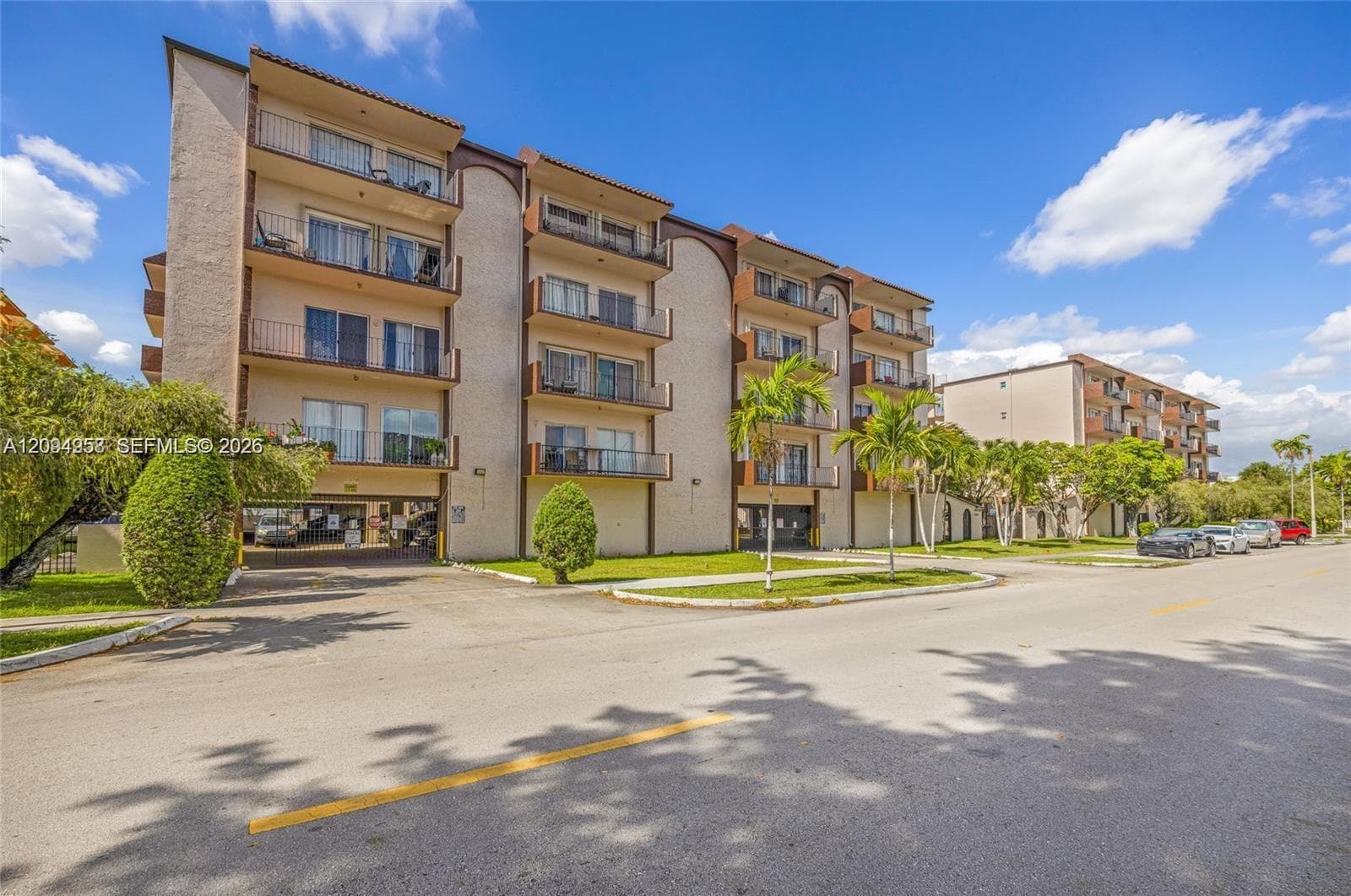 WESTLAND-EDEN CONDO I · #206 in Hialeah - Photo 15