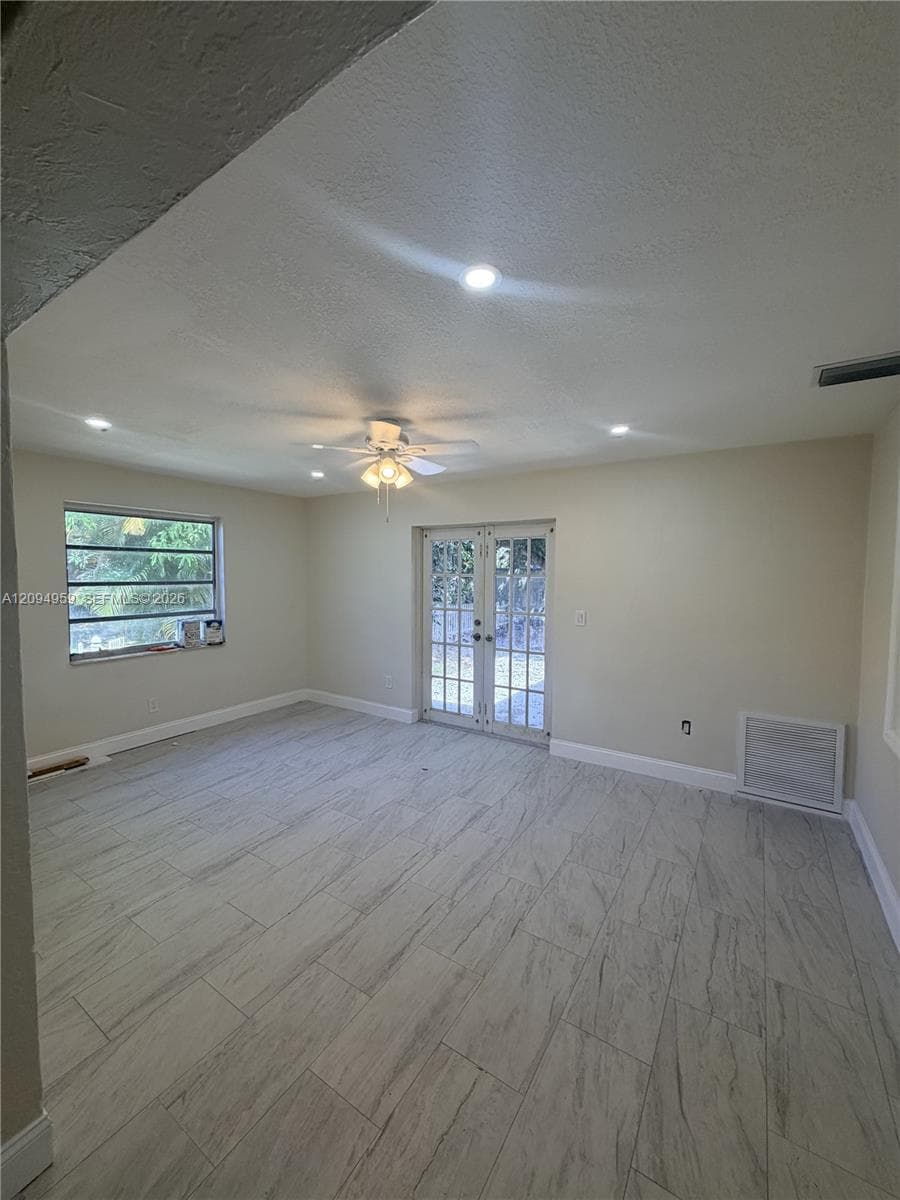 3001 SW 23rd Ter photo 6