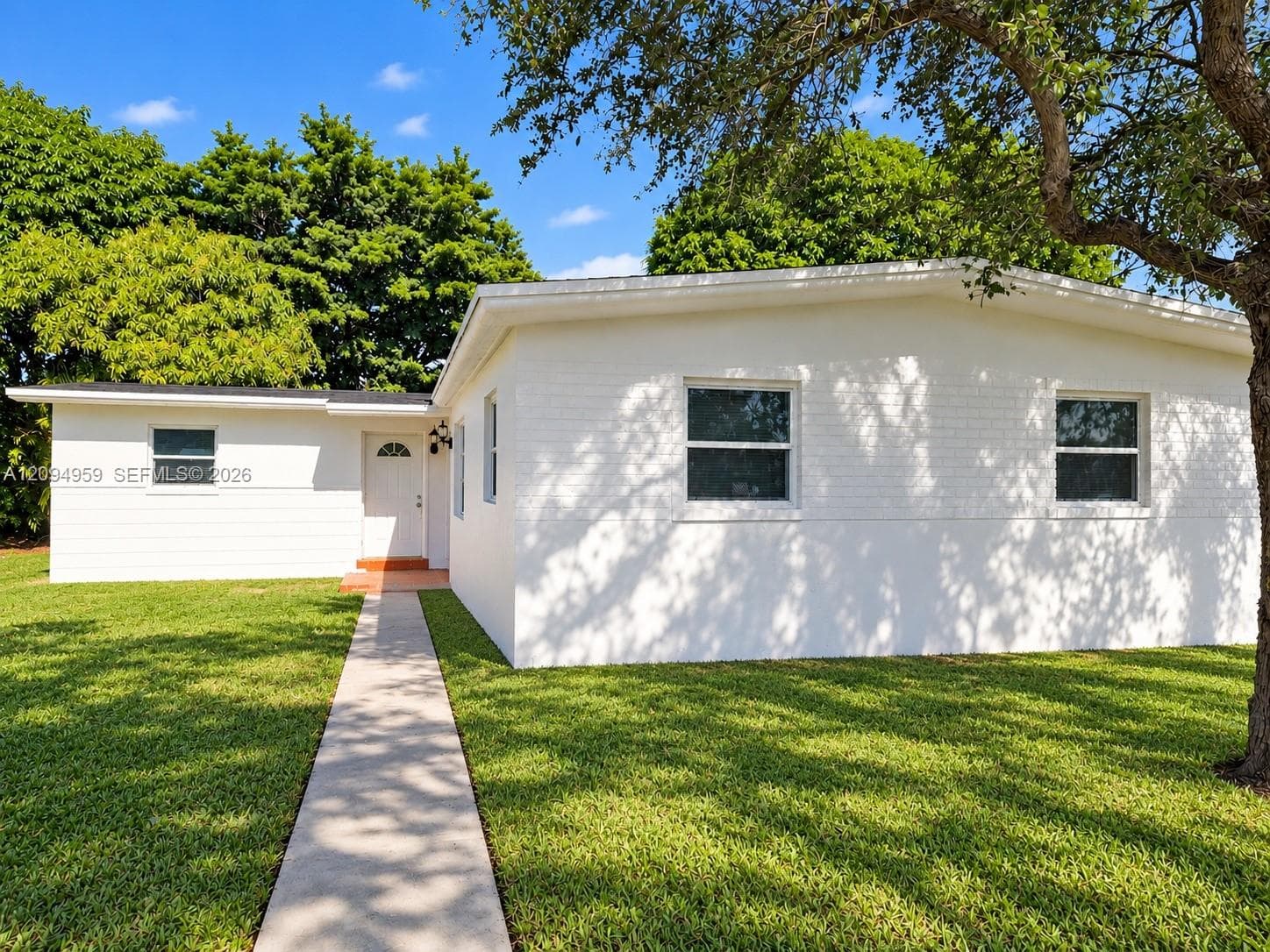 3001 SW 23rd Ter photo 1