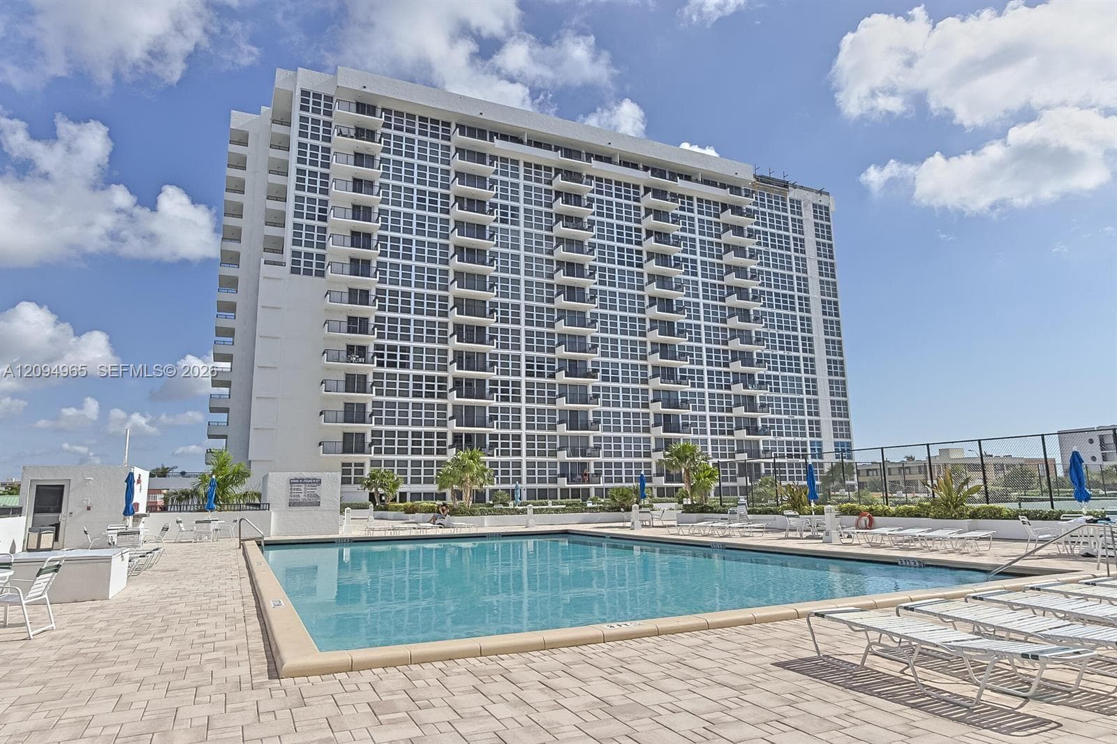 SILVER THATCH ATLANTIC PL · #404 in Pompano Beach - Photo 12