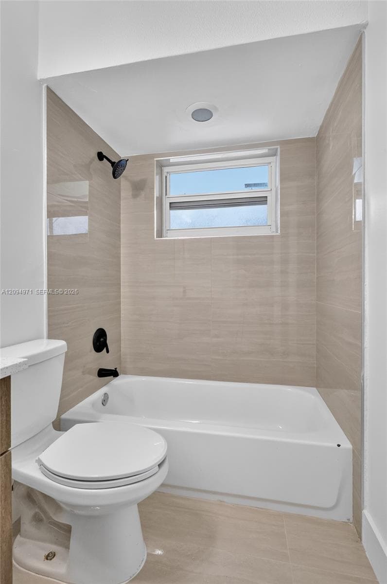 1740 Funston St · #8 in Hollywood - Photo 13