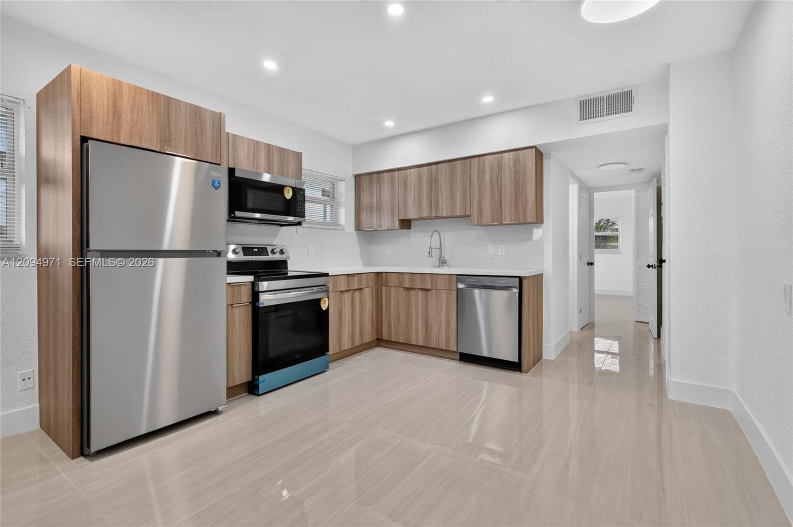 1740 Funston St · #8 in Hollywood - Photo 3
