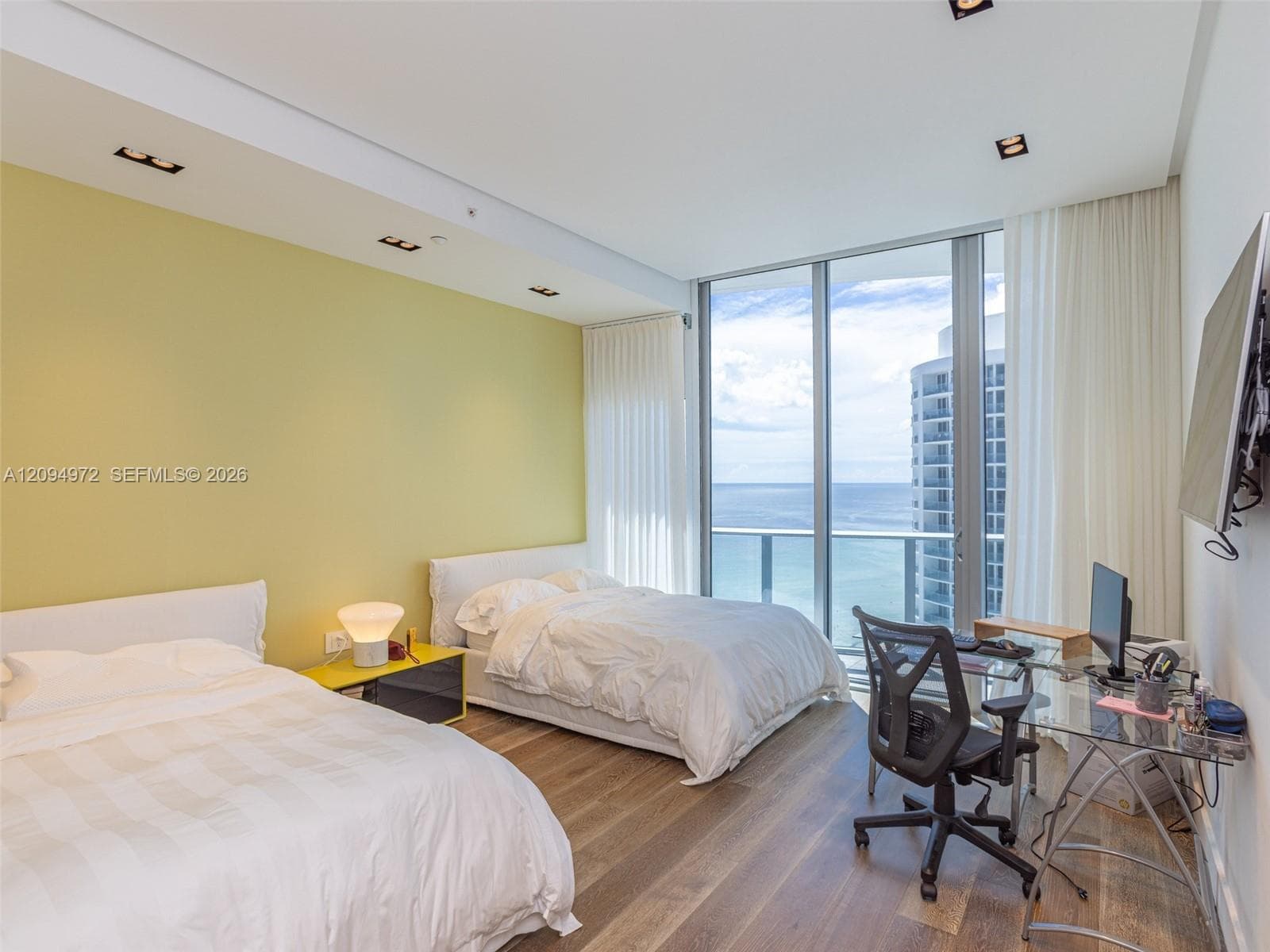 Chateau Beach Residences · #1602 in Sunny Isles Beach - Photo 23