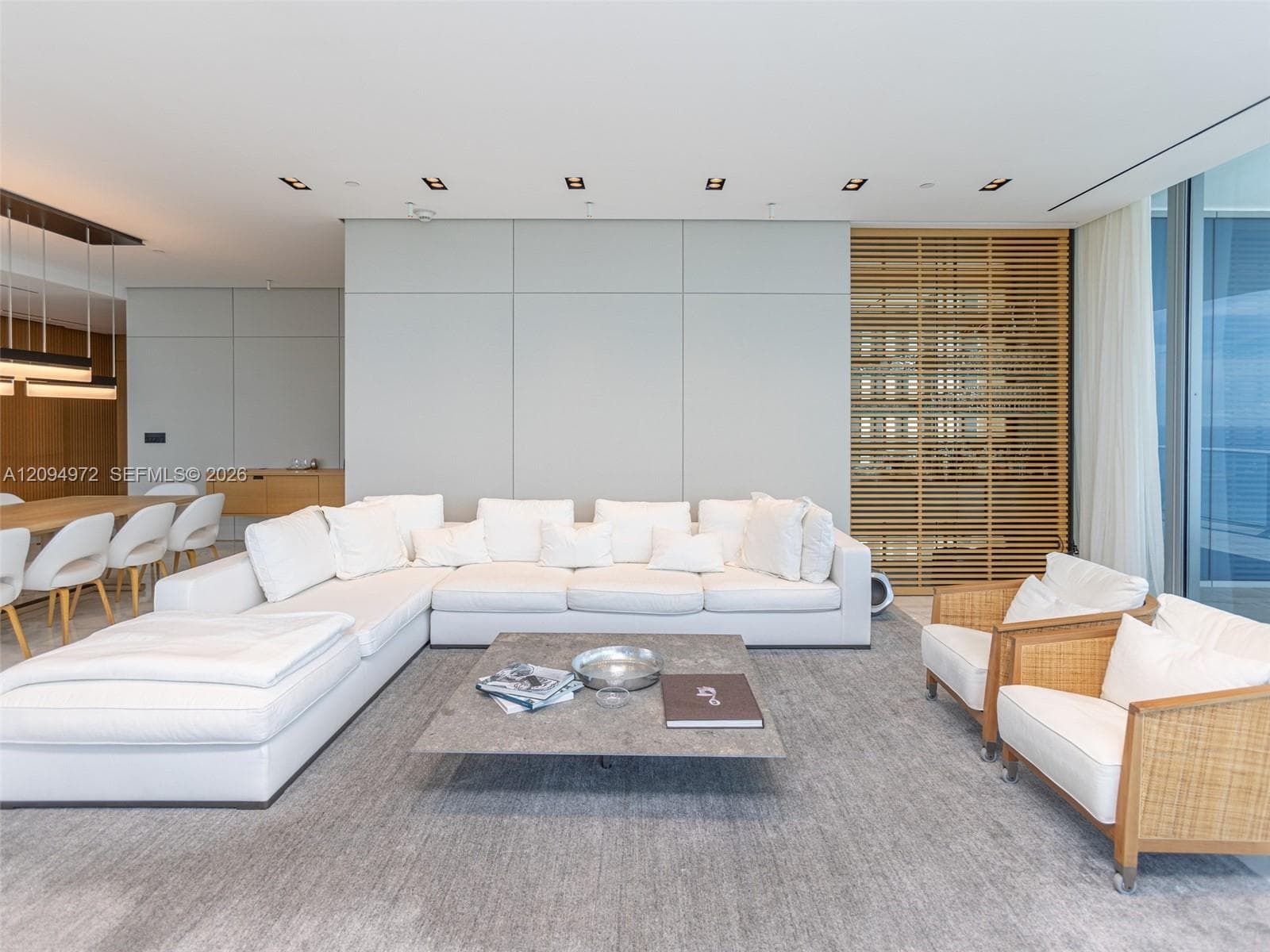 Chateau Beach Residences · #1602 in Sunny Isles Beach - Photo 2