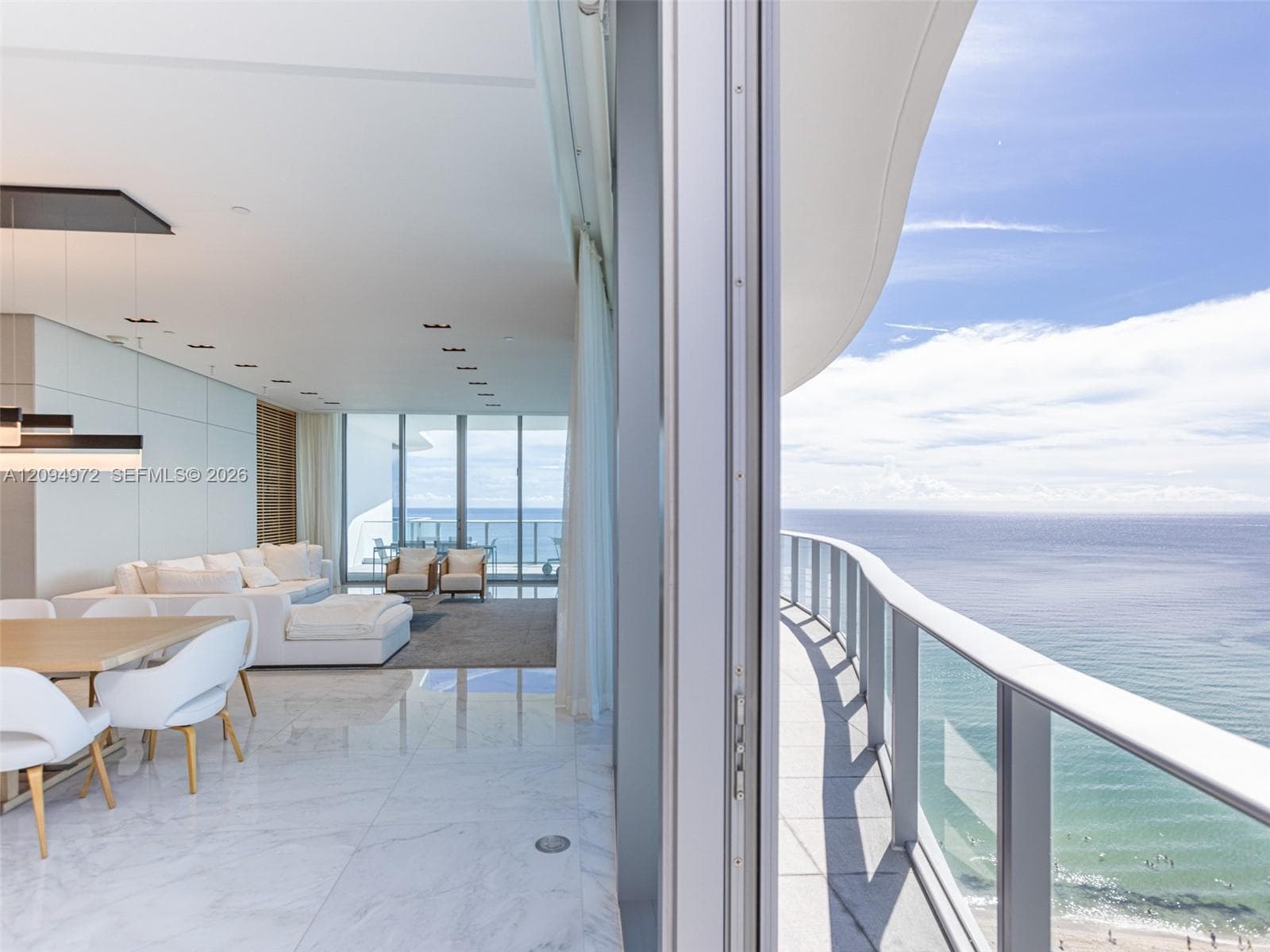 Chateau Beach Residences · #1602 in Sunny Isles Beach - Photo 4
