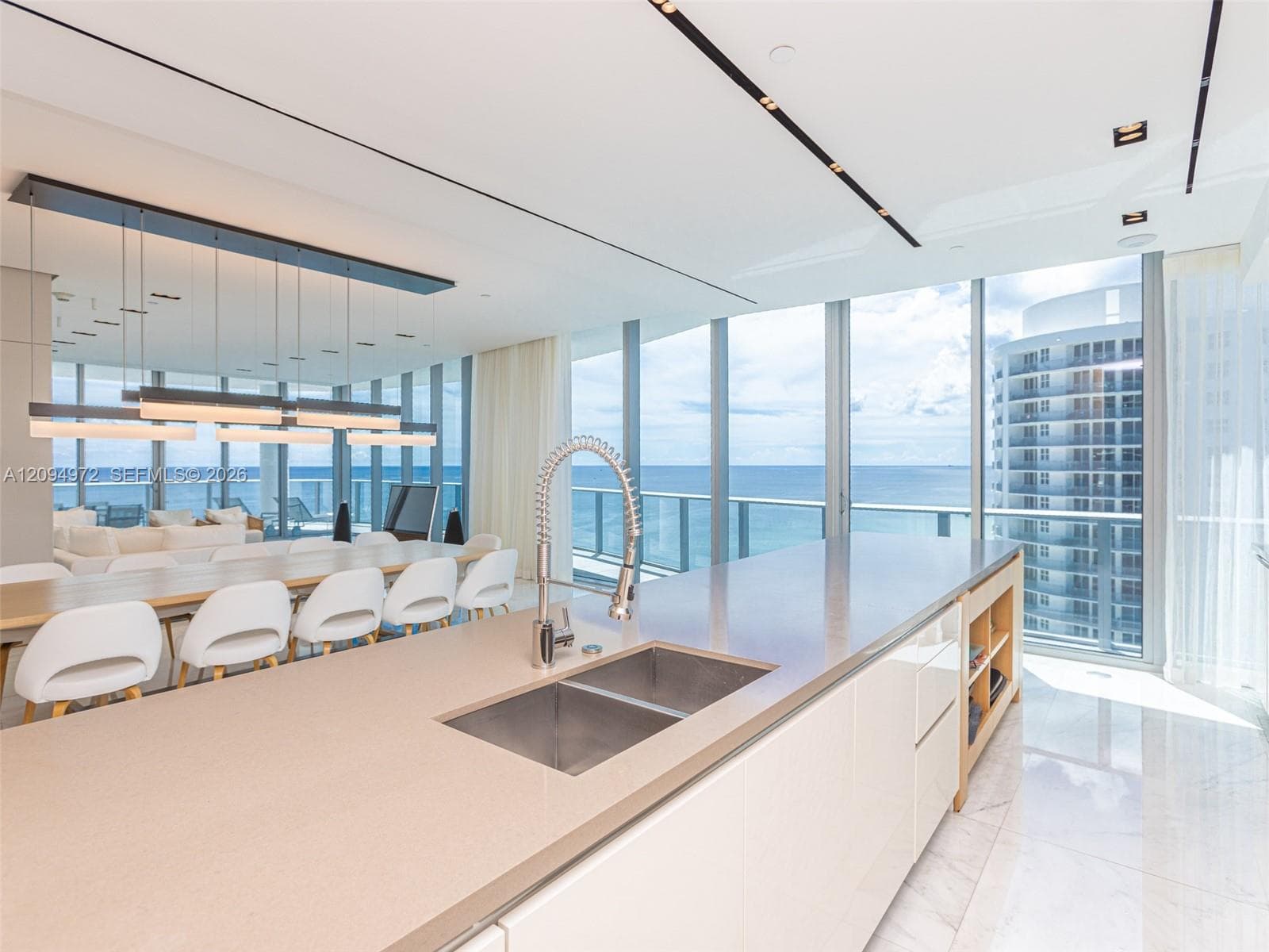 Chateau Beach Residences · #1602 in Sunny Isles Beach - Photo 8