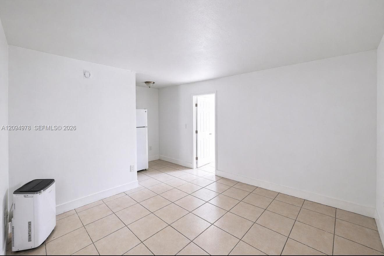 WINONA PARK · #20 in Miami - Photo 8