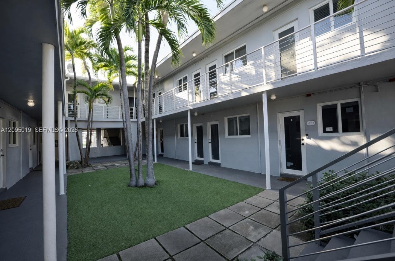 BAYSHORE PLAZA UNIT NO 2 · #202 in Miami - Photo 3