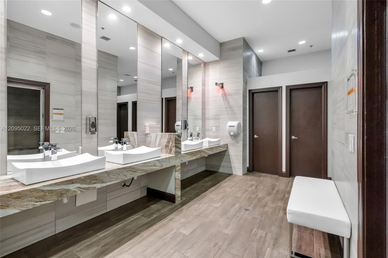 SPA AT CLUBHOUSE
