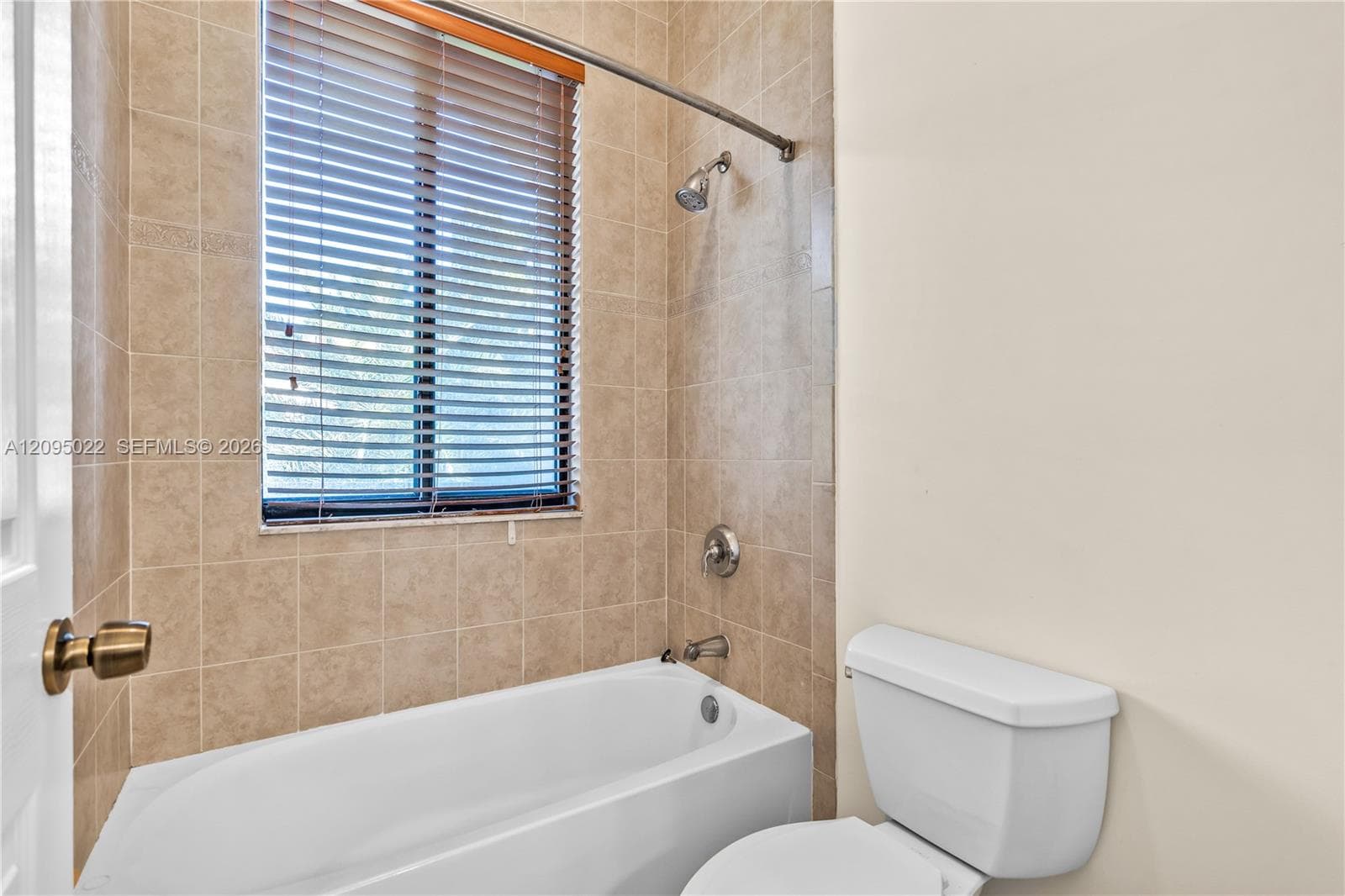 BATHROOM BEDROOMS 2 & 3