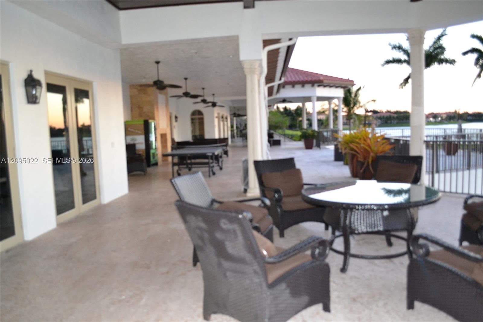 CLUBHOUSE