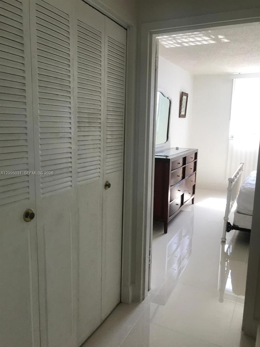COLLINS TOWERS CONDO · #509 in Miami Beach - Photo 17
