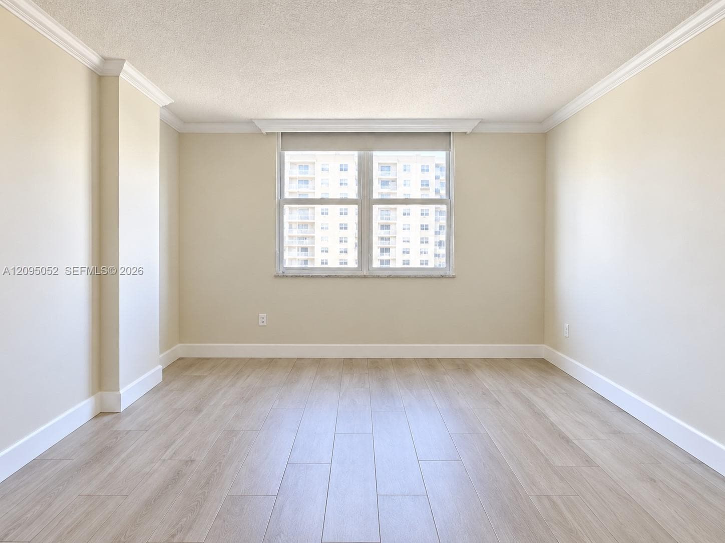 ARLEN HOUSE WEST CONDO · #621 in Sunny Isles Beach - Photo 2