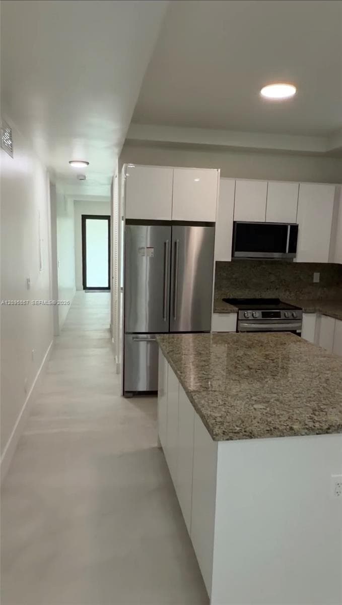 18340 SW 102 PL photo 6