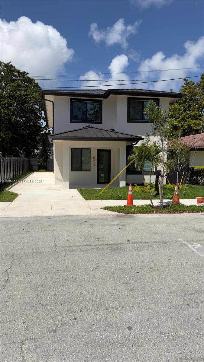 18340 SW 102 PL photo 1