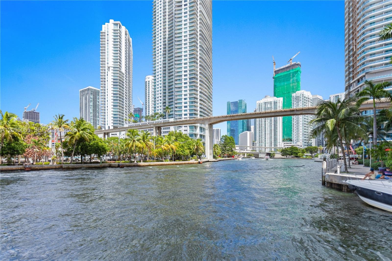 Latitude on the River · #3600 in Miami - Photo 2