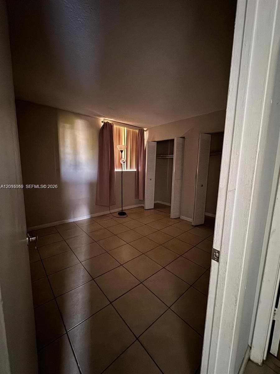 SAMARI LAKE EAST CONDO · #1361 in Hialeah Gardens - Photo 6