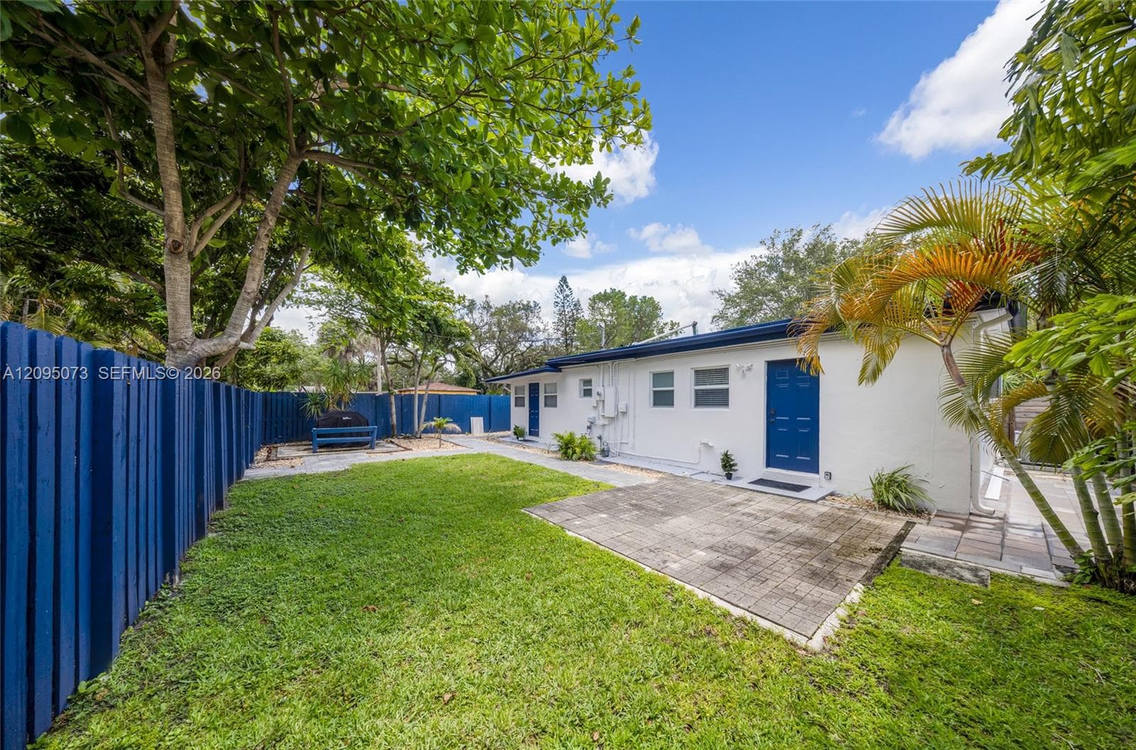 1137 SW 8th Ter photo 42