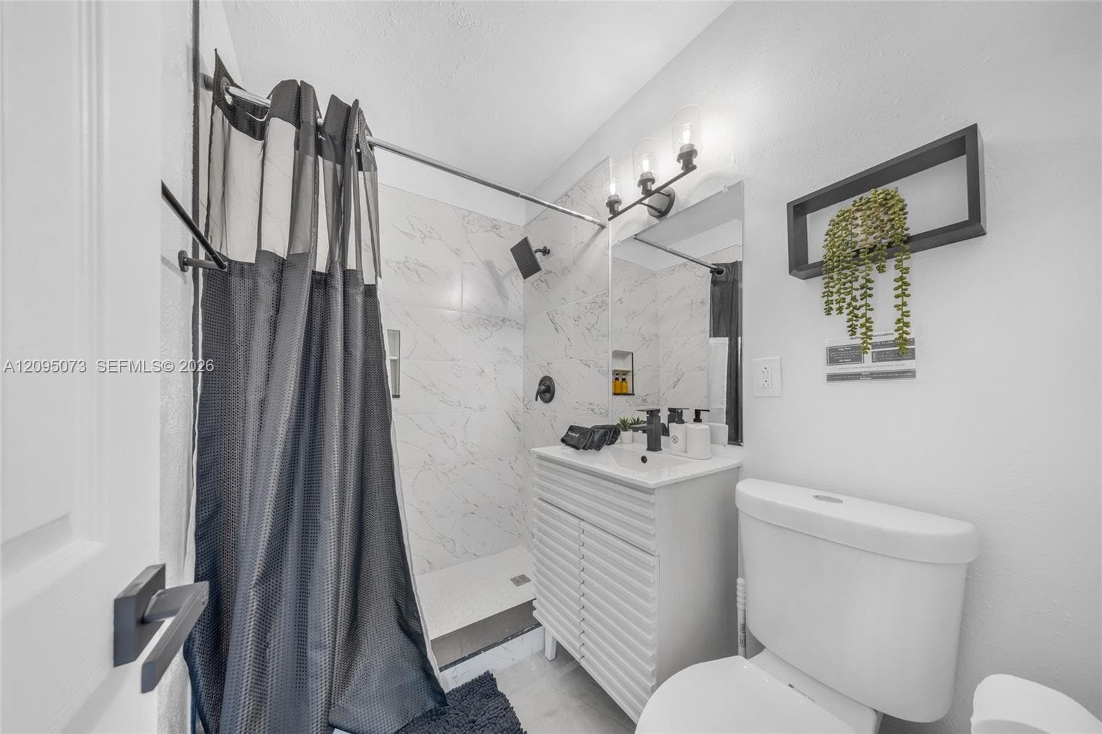 1137 SW 8th Ter photo 17