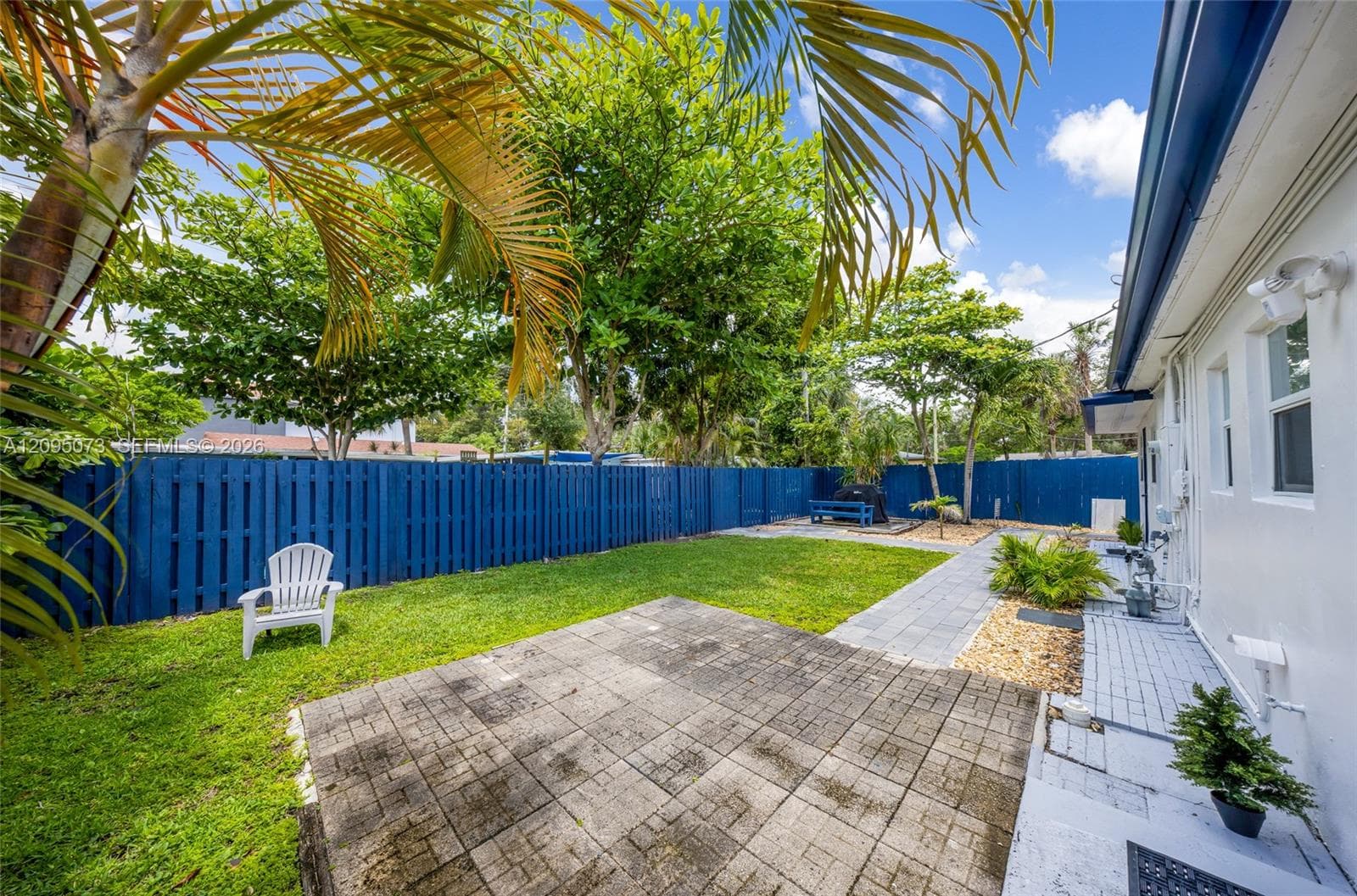 1137 SW 8th Ter photo 40