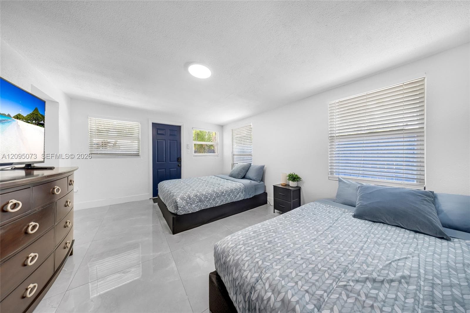 1137 SW 8th Ter photo 35