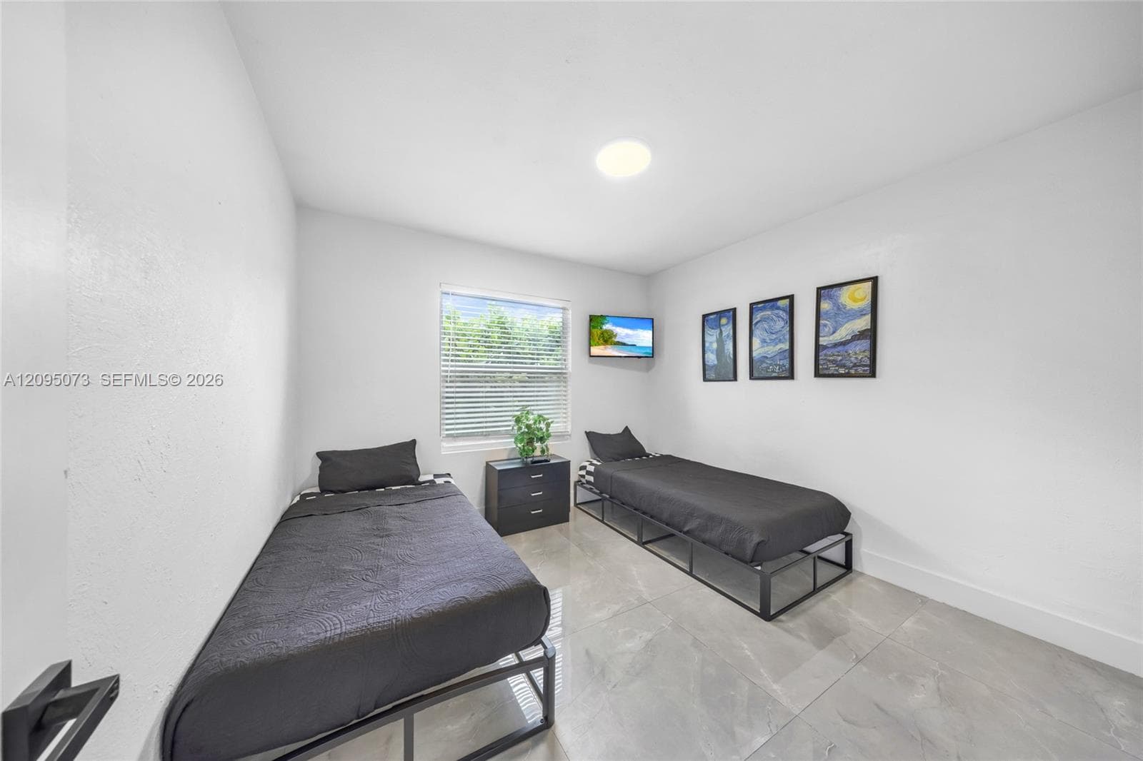 1137 SW 8th Ter photo 21