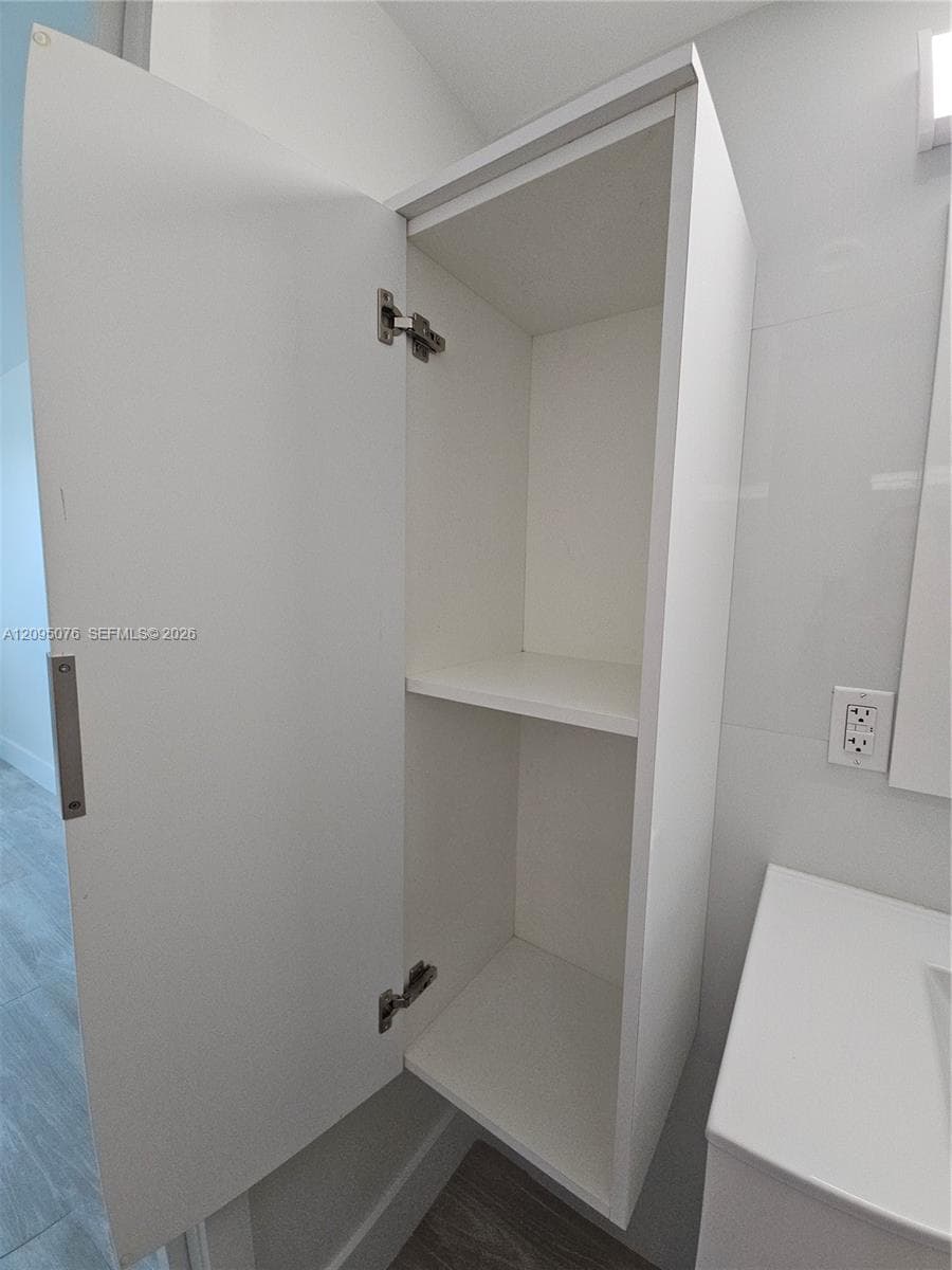 THE PRESIDENTIAL CONDO · #522 in Miami Beach - Photo 11