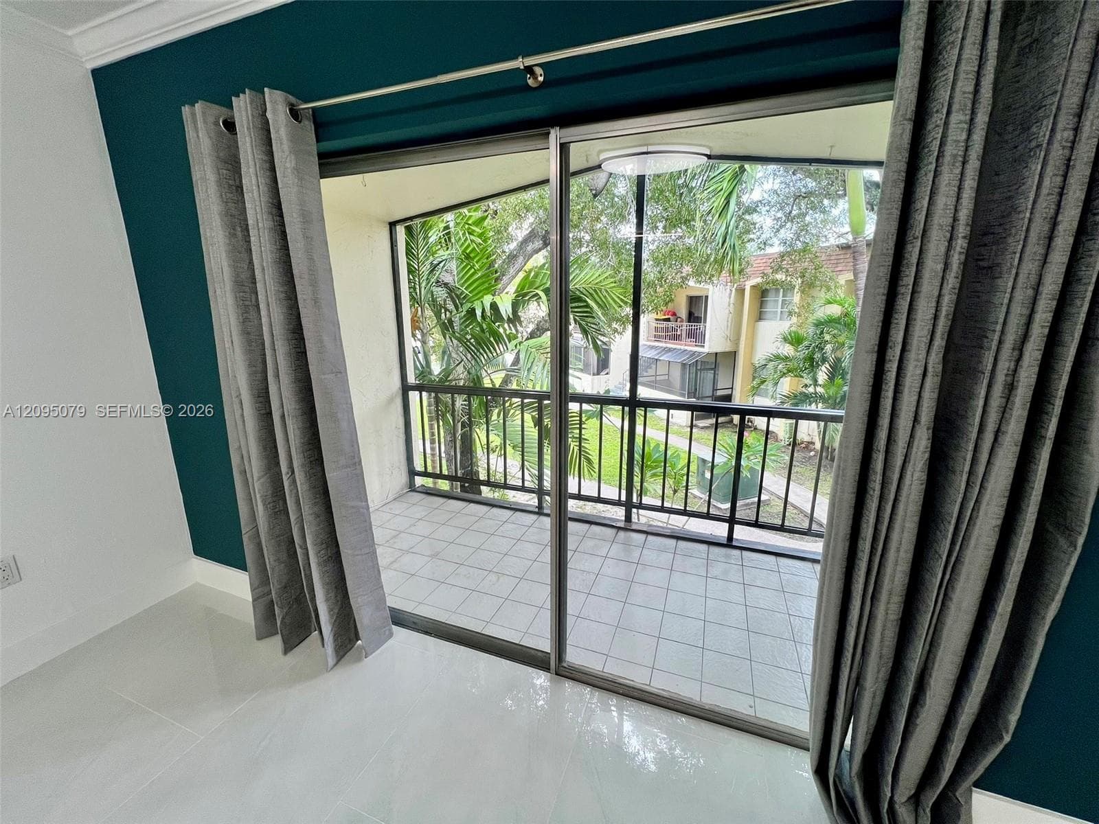 LAKEWOOD VILLAS CONDO · #C211 in Miami - Photo 37
