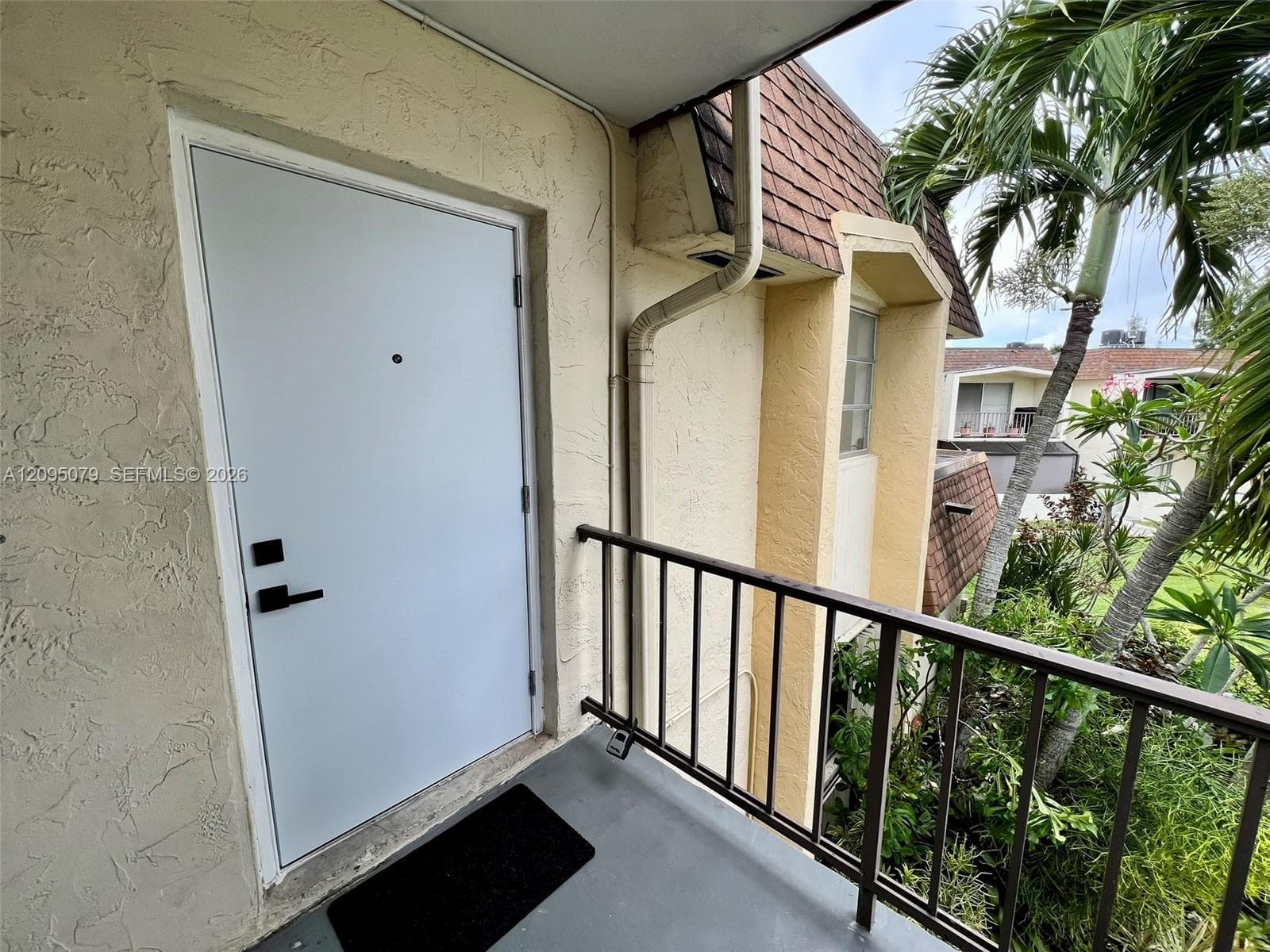 LAKEWOOD VILLAS CONDO · #C211 in Miami - Photo 44