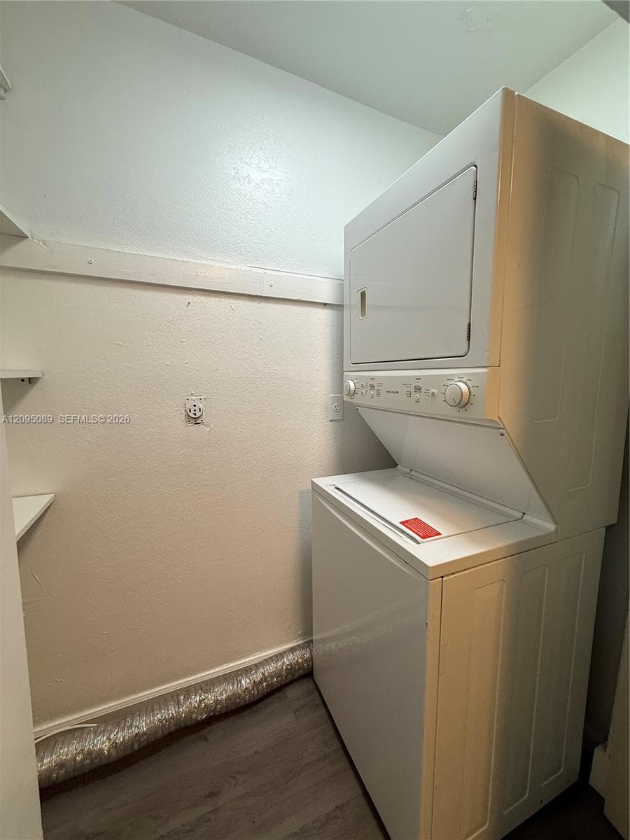 420 NE 18th Ave #5 photo 6
