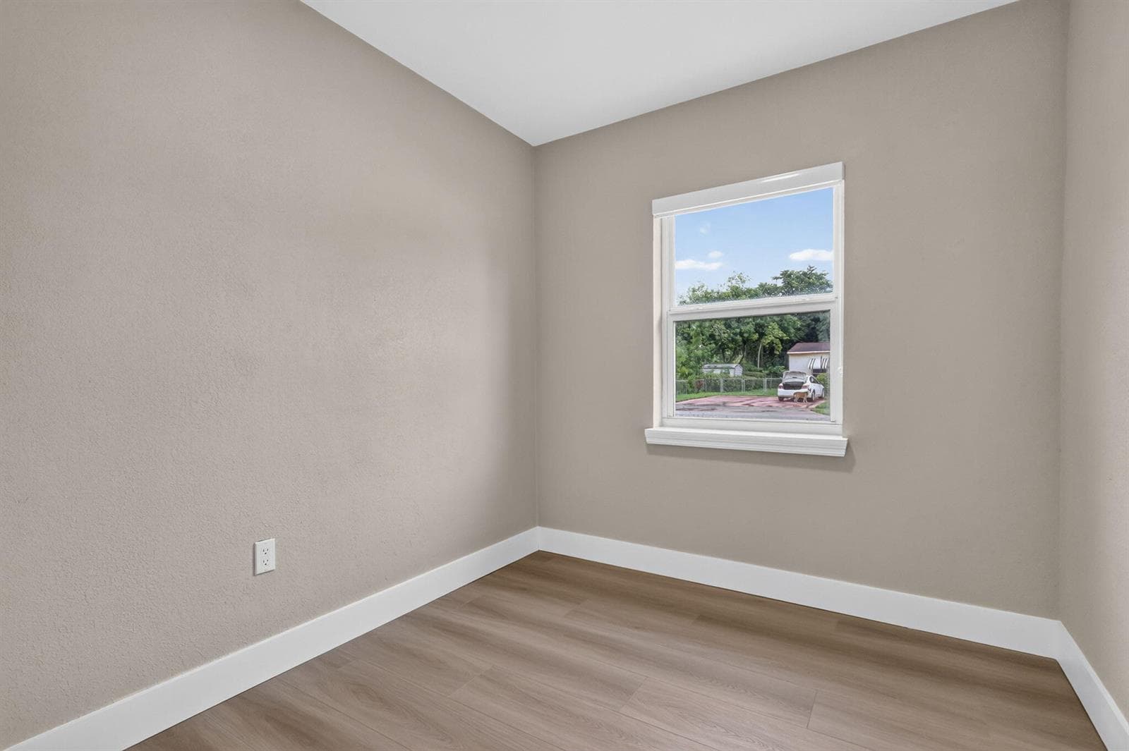 21-web-or-mls-8H3A4857