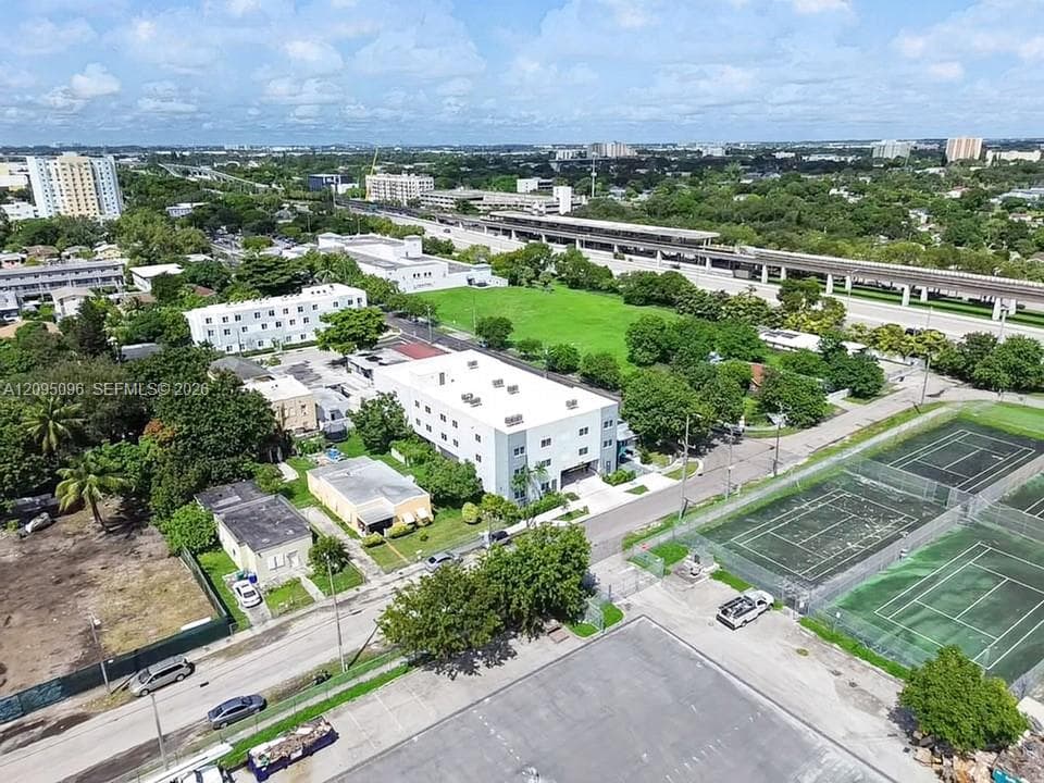 GARDEN CITY · #207 in Miami - Photo 12