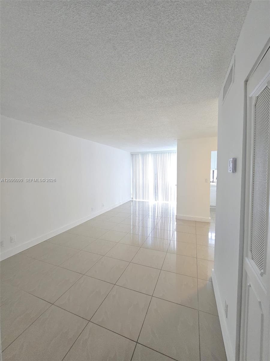 PLAZA OF AMERICAS CONDO P · #815 in Sunny Isles Beach - Photo 13