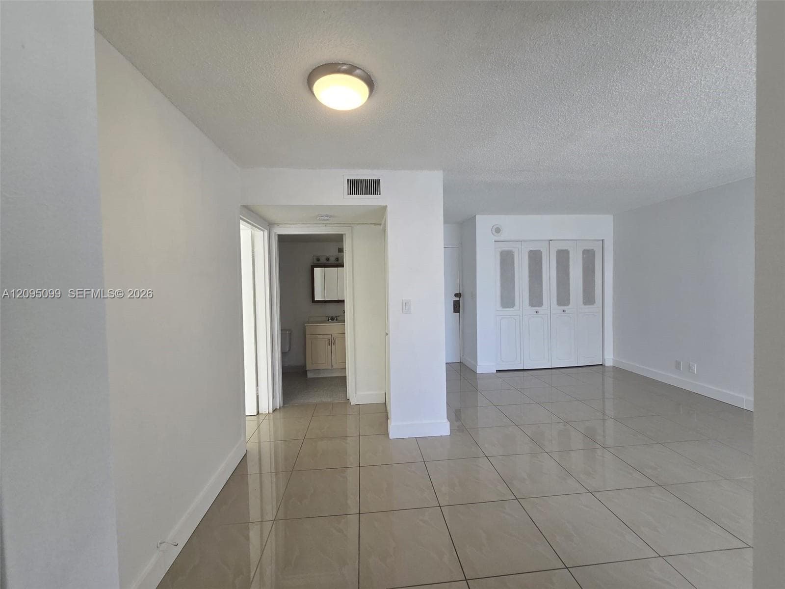 PLAZA OF AMERICAS CONDO P · #815 in Sunny Isles Beach - Photo 16