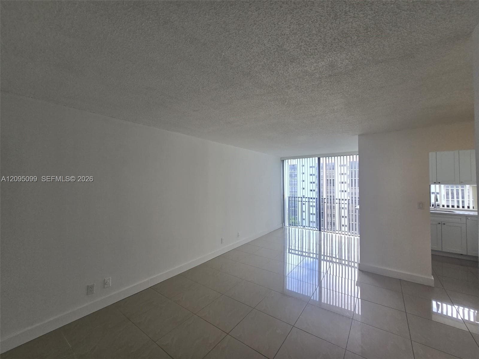 PLAZA OF AMERICAS CONDO P · #815 in Sunny Isles Beach - Photo 28