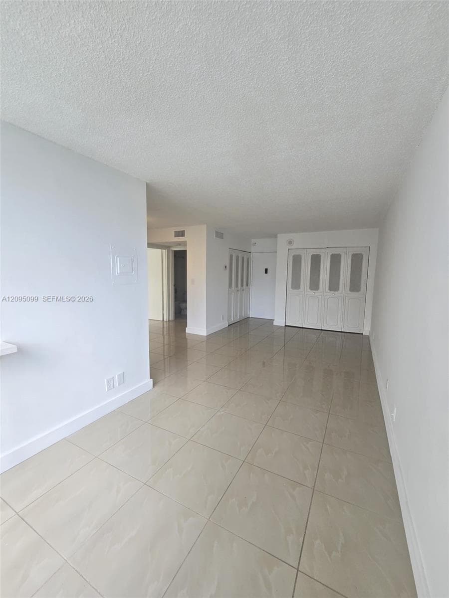 PLAZA OF AMERICAS CONDO P · #815 in Sunny Isles Beach - Photo 15